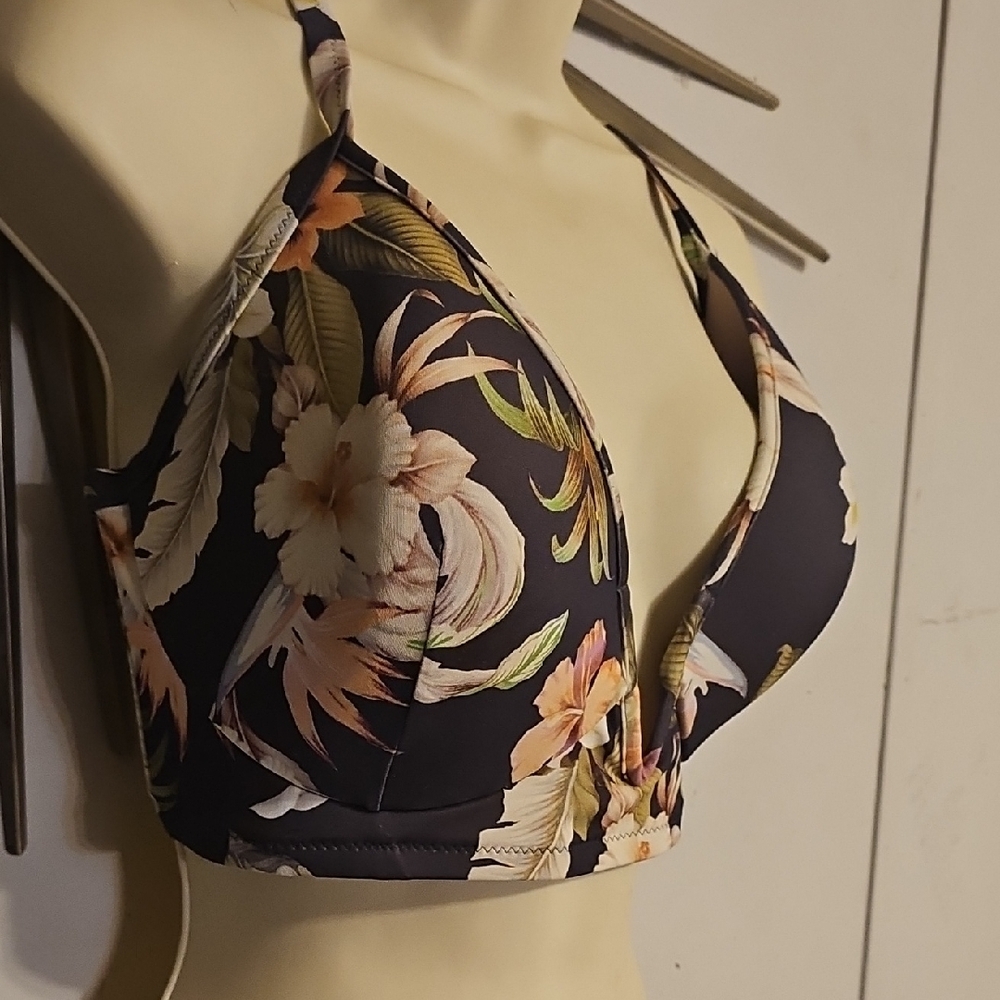 Shade & Shore Navy Floral Deep V Bikini Top 36DD